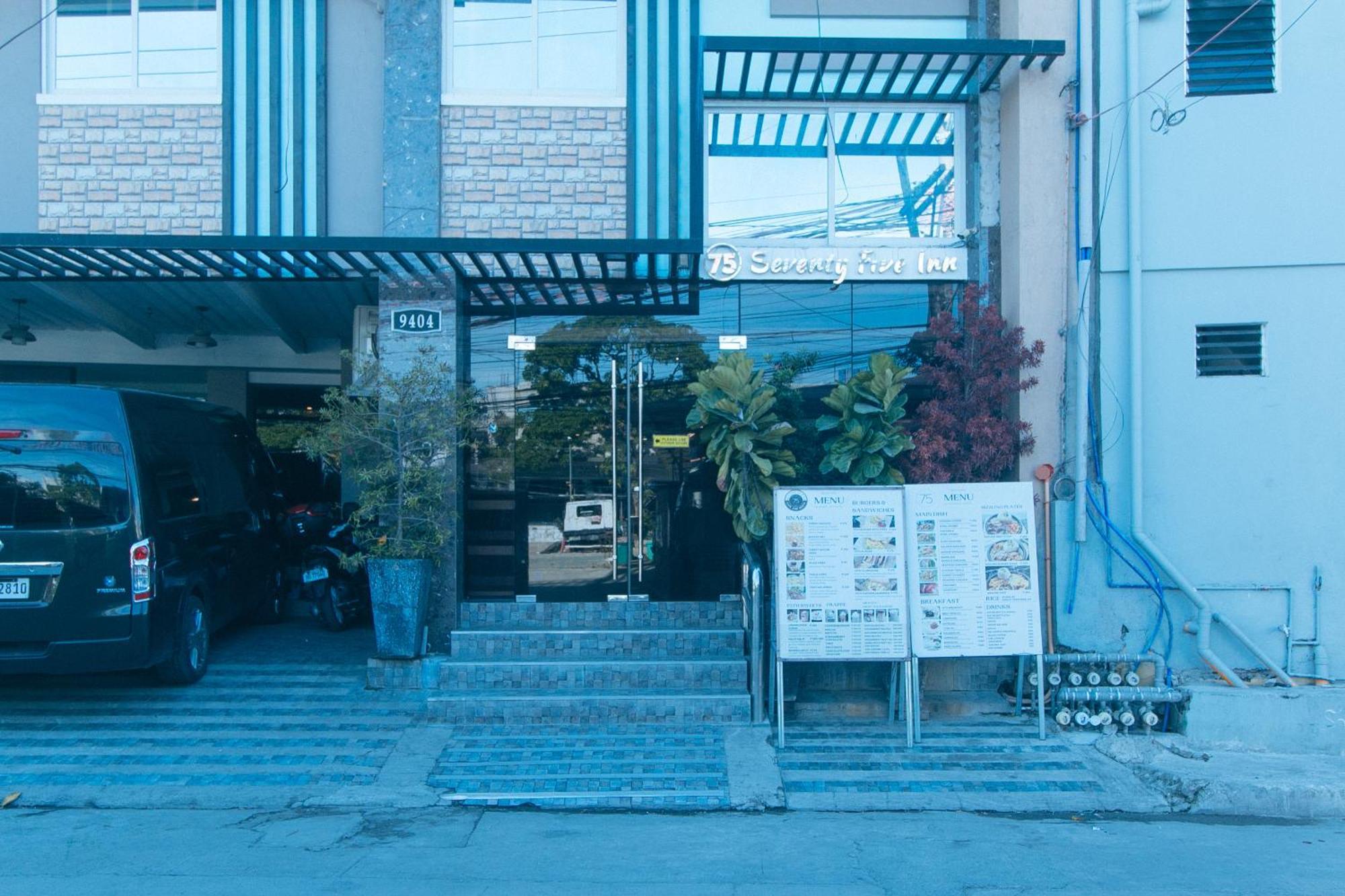 Reddoorz Plus At Seventy Five Inn Near Manila Airport Paranaque City Buitenkant foto