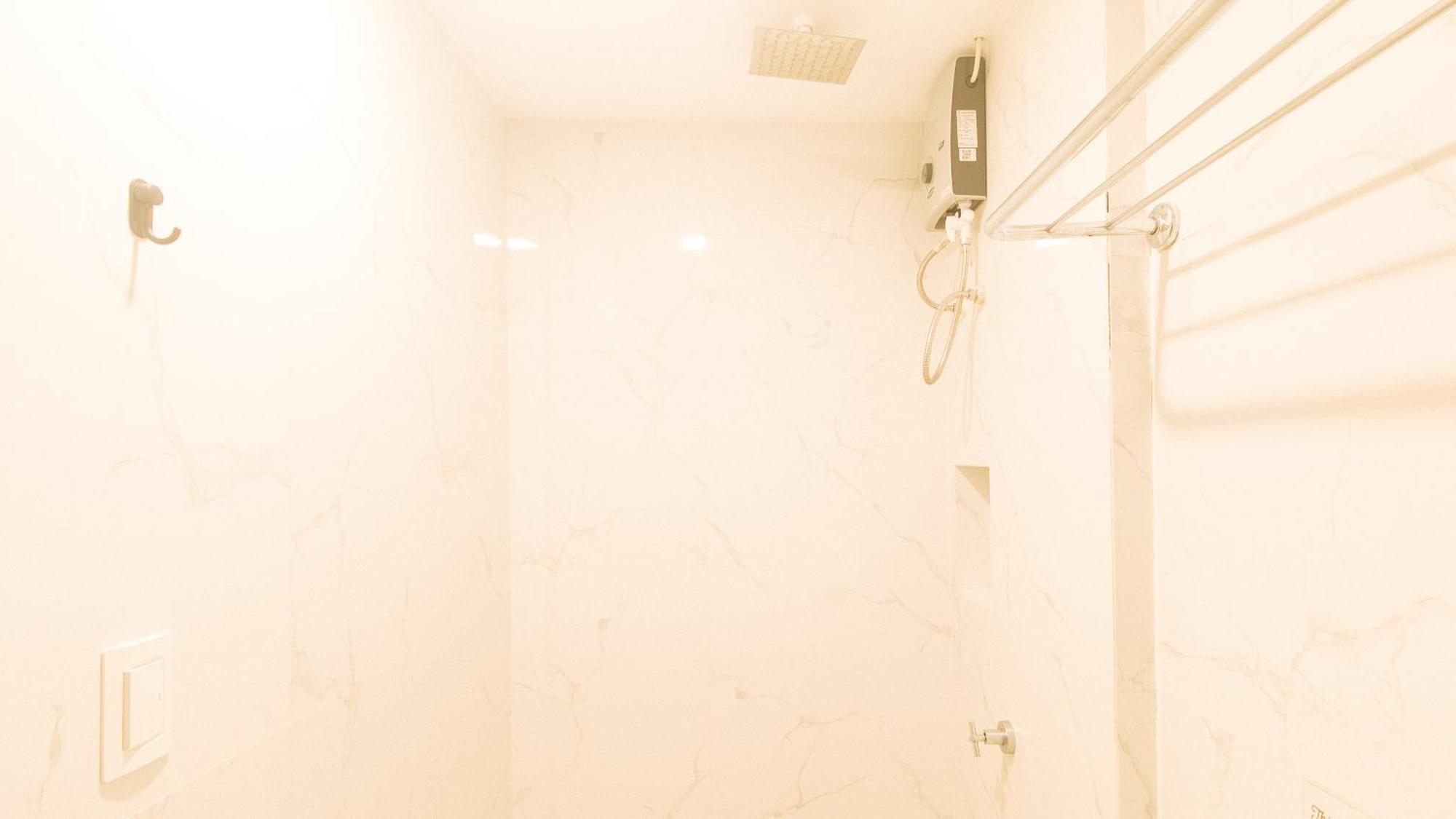 Reddoorz Plus At Seventy Five Inn Near Manila Airport Paranaque City Buitenkant foto
