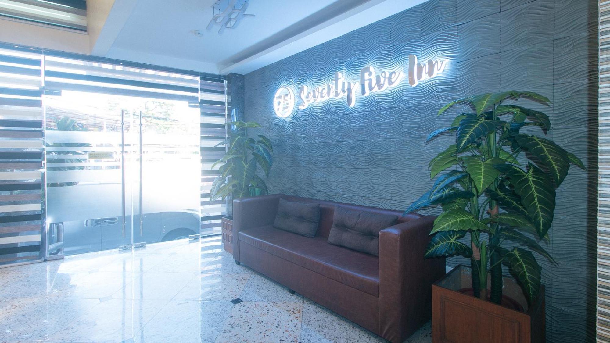 Reddoorz Plus At Seventy Five Inn Near Manila Airport Paranaque City Buitenkant foto