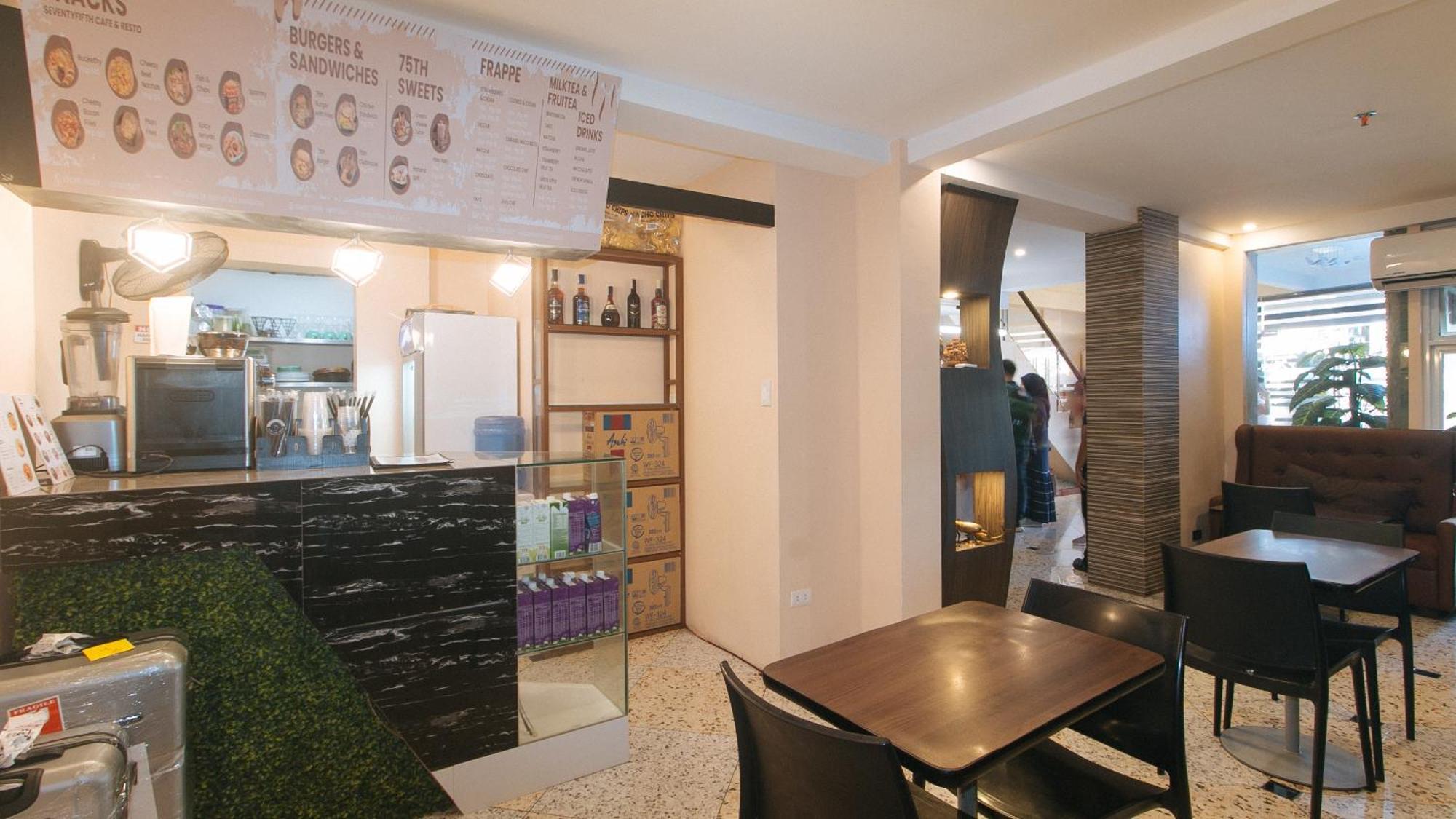 Reddoorz Plus At Seventy Five Inn Near Manila Airport Paranaque City Buitenkant foto