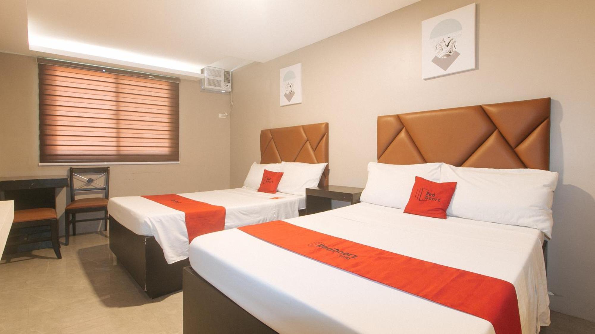 Reddoorz Plus At Seventy Five Inn Near Manila Airport Paranaque City Buitenkant foto