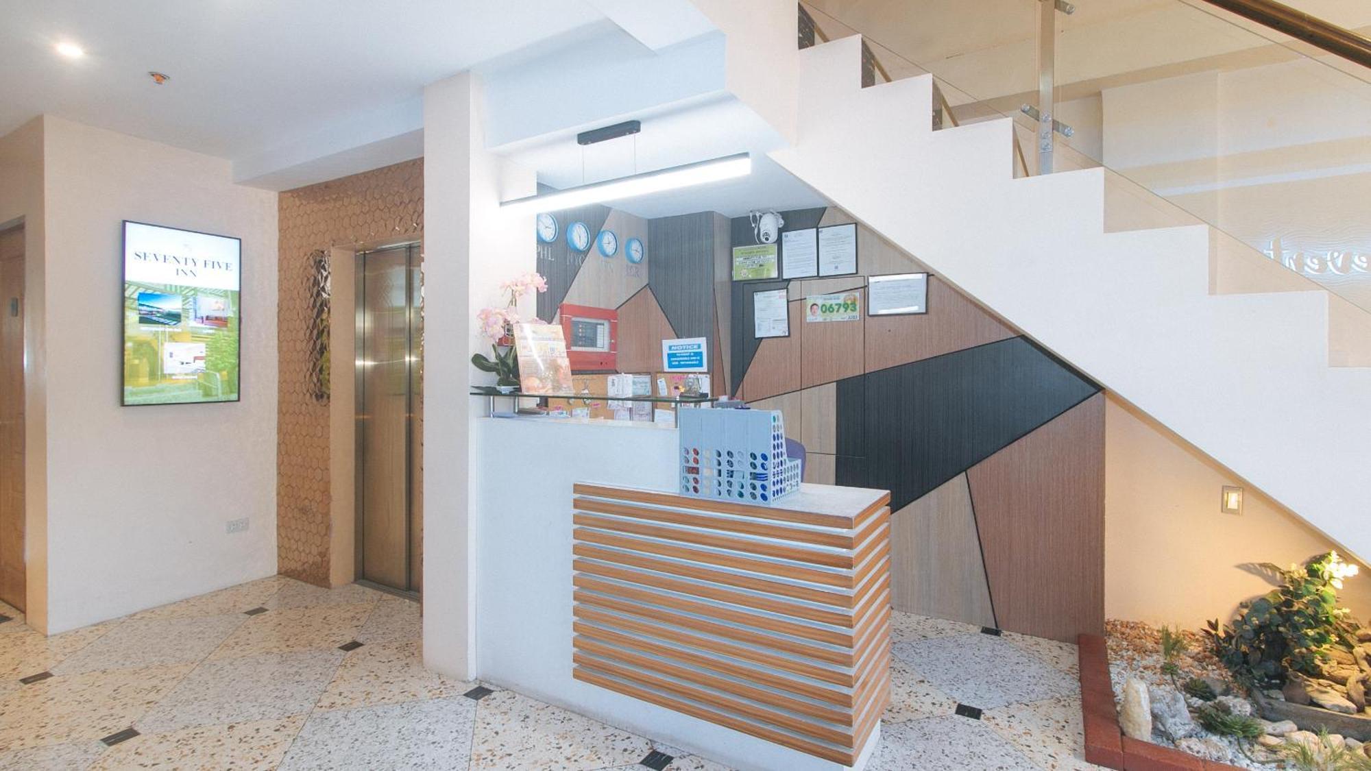 Reddoorz Plus At Seventy Five Inn Near Manila Airport Paranaque City Buitenkant foto