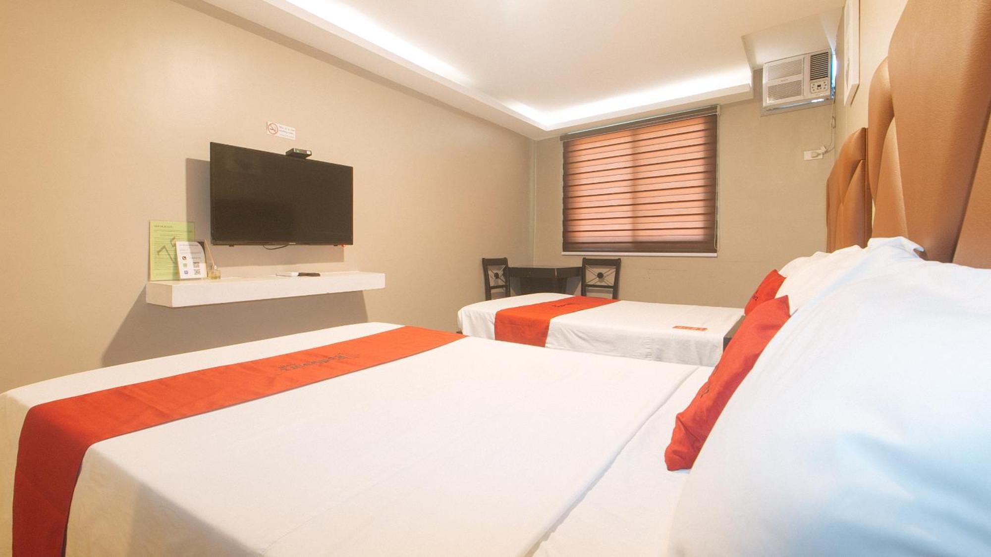 Reddoorz Plus At Seventy Five Inn Near Manila Airport Paranaque City Buitenkant foto
